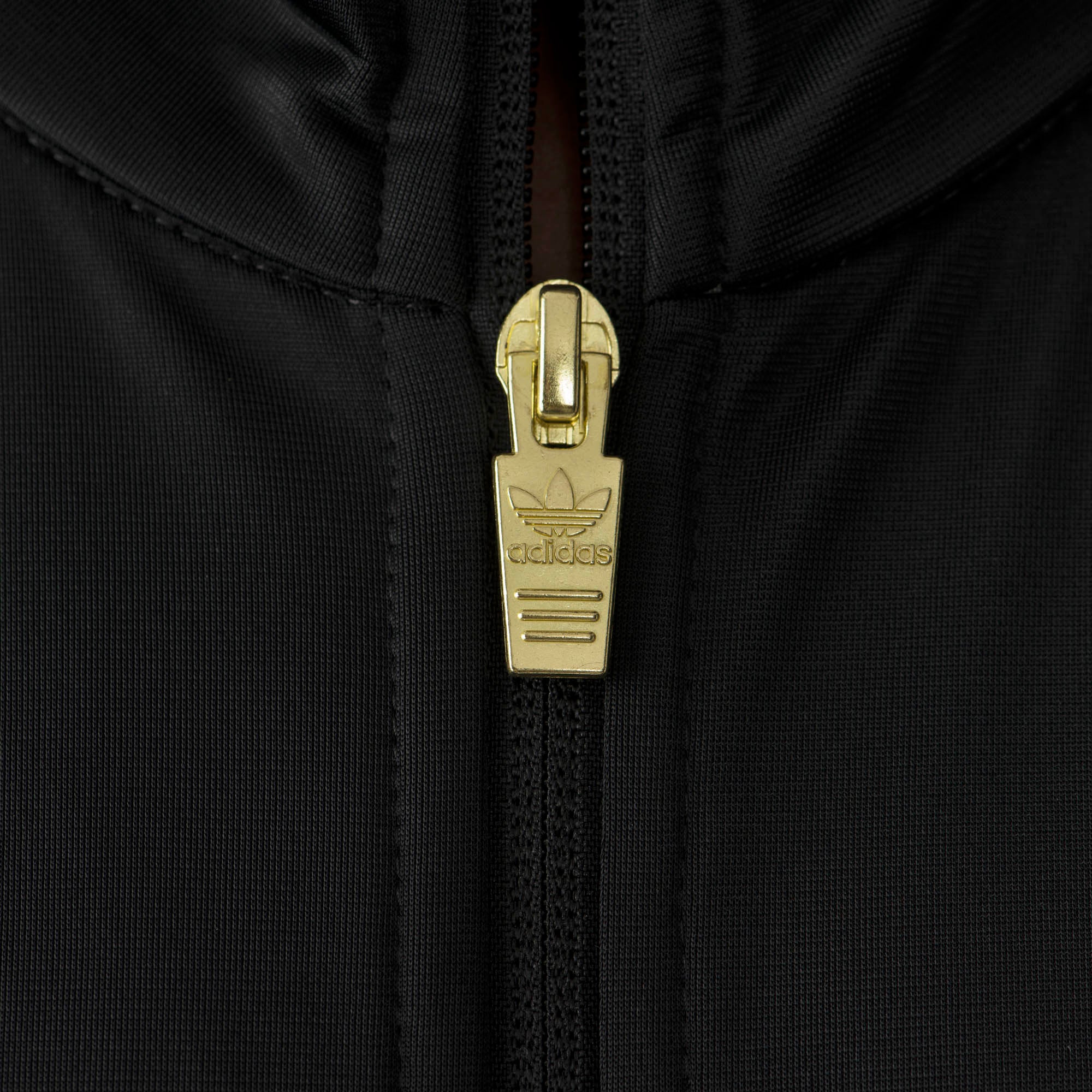 adidas chile 62 jacke footlocker