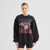 Black- Chicago Bulls Graphic Crew