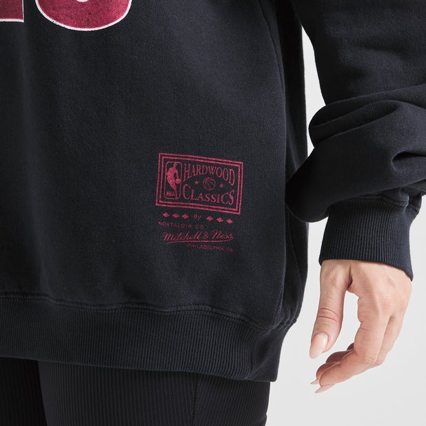 Mitchell & Ness Long Sleeve Crew Image 3 of 10. Tap to open photo gallery.