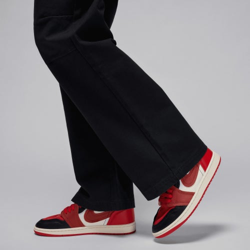 Jordan Chicago Pants Image 6 of 7. Tap to open photo gallery.