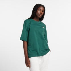 Women T-Shirts - New Balance Verbiage Tee - Nightwatch Green