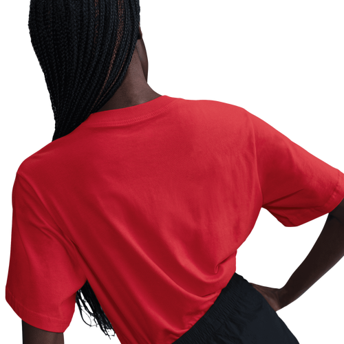 Nike Essential Tee Image 2 of 5. Tap to open photo gallery.