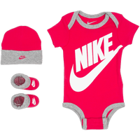 Nike on sale crib set