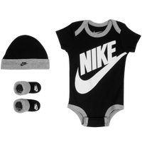 Nike on sale crib set