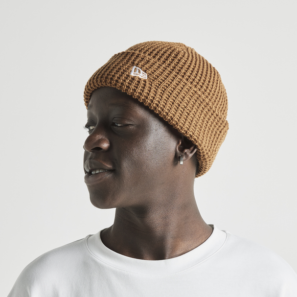 New Era Lifestyle Knitted Beanies Image 4 of 4. Tap to open photo gallery.