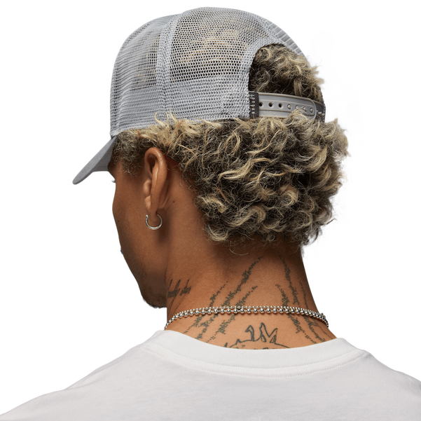 Nike Rise Structured Trucker Cap Image 2 of 3. Tap to open photo gallery.
