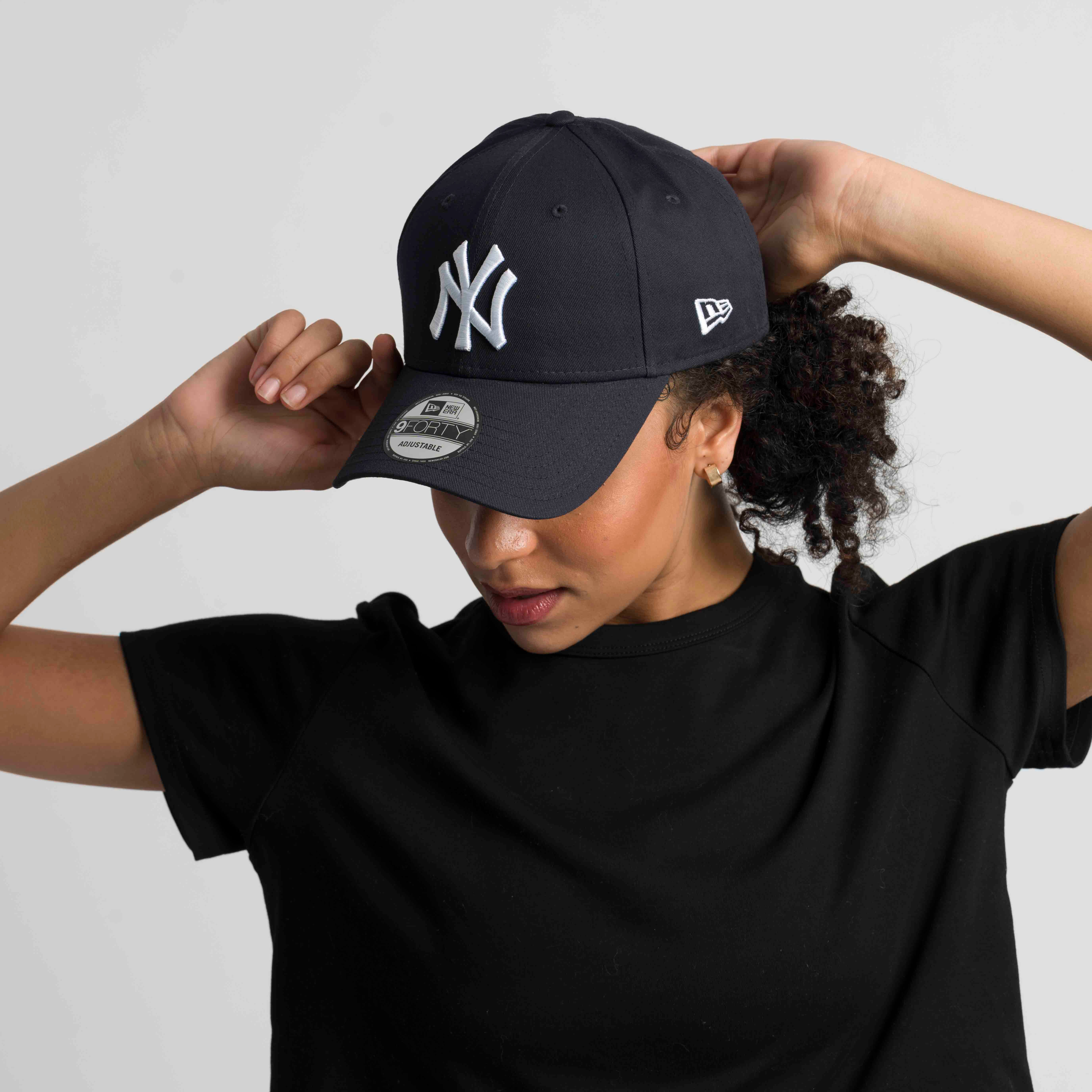 Foot locker yankees clearance hat