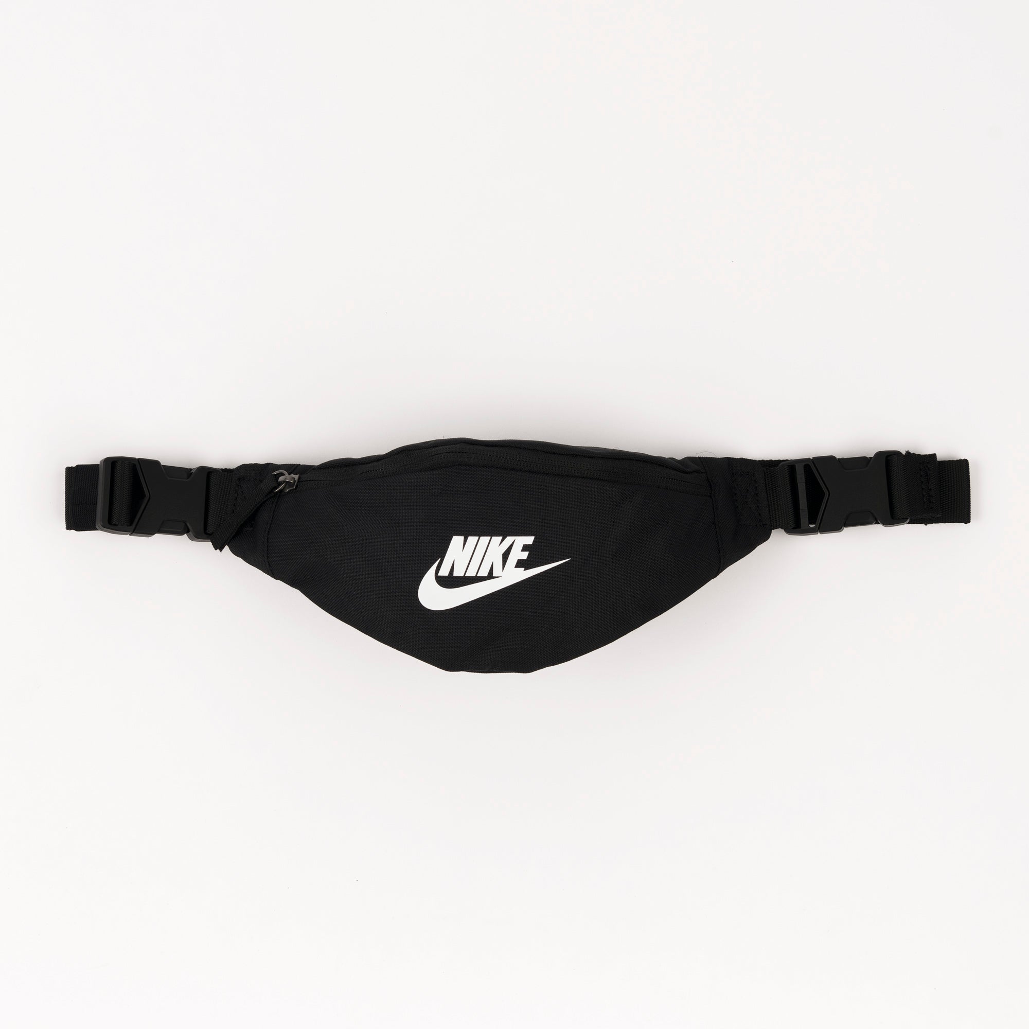 nike fanny pack footlocker