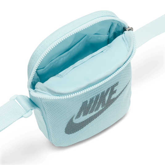 Nike Heritage Crossbody Image 3 of 8. Tap to open photo gallery.