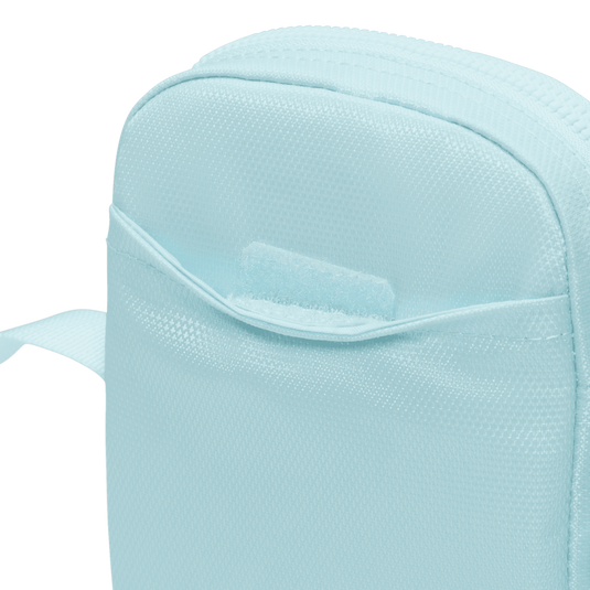 Nike Heritage Crossbody Image 5 of 8. Tap to open photo gallery.