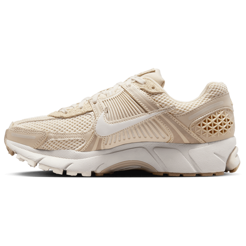 Nike Zoom Vomero 5 Image 4 of 8. Tap to open photo gallery.