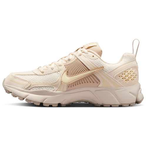 Nike Zoom Vomero 5 Image 4 of 8. Tap to open photo gallery.
