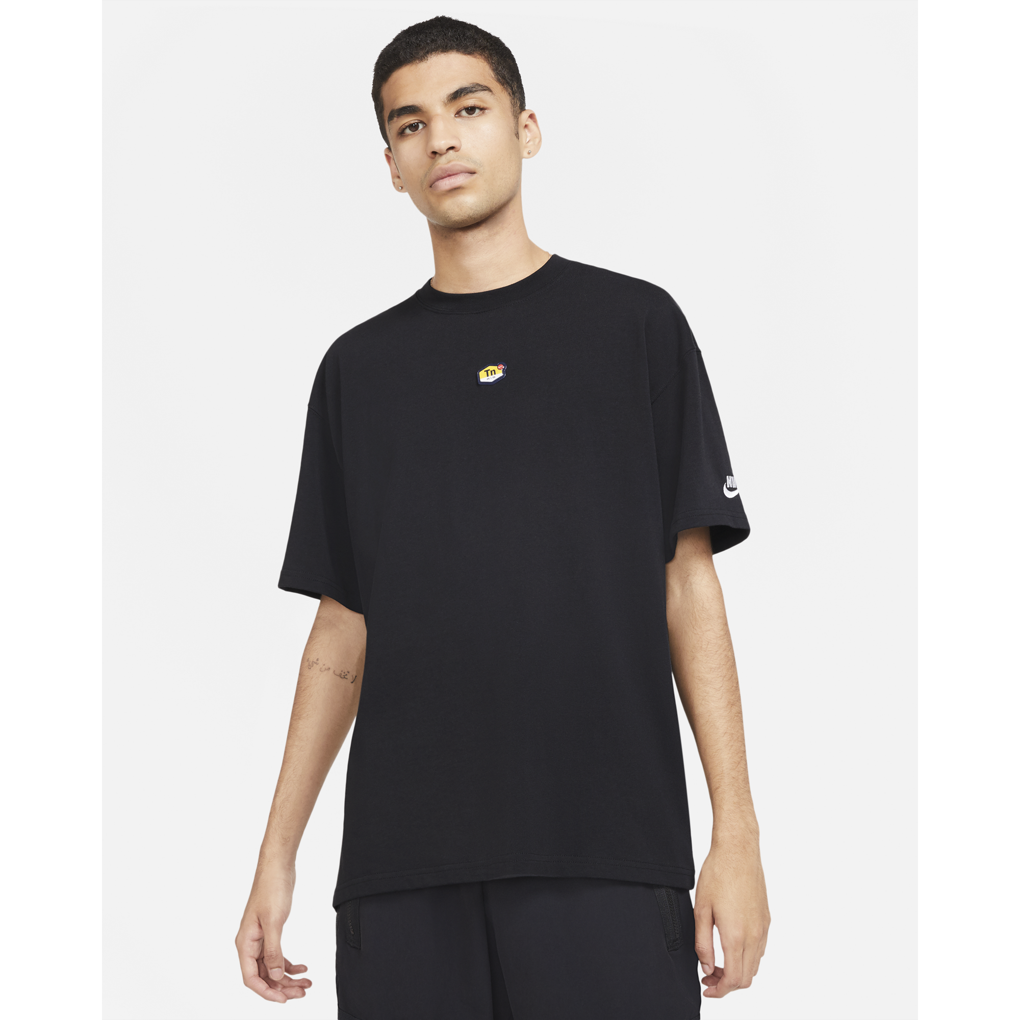 nike t shirts mens foot locker