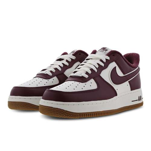 Nike Air Force 1 '07 LV8 Image 2 of 7. Tap to open photo gallery.