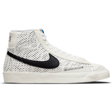 White-Black-Game Royal