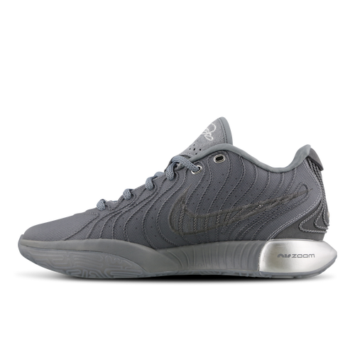 Nike LeBron 21 Image 4 of 7. Tap to open photo gallery.