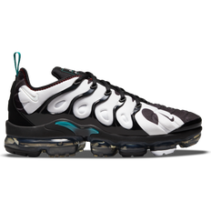 vapormax plus foot locker