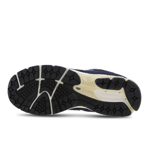 New Balance 2002R - Image 6 of 7 Enlarged Image