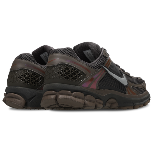 Nike Zoom Vomero 5 - Image 3 of 7 Enlarged Image