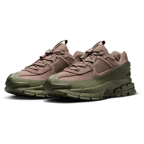 Nike Zoom Vomero Roam Image 2 of 6. Tap to open photo gallery.