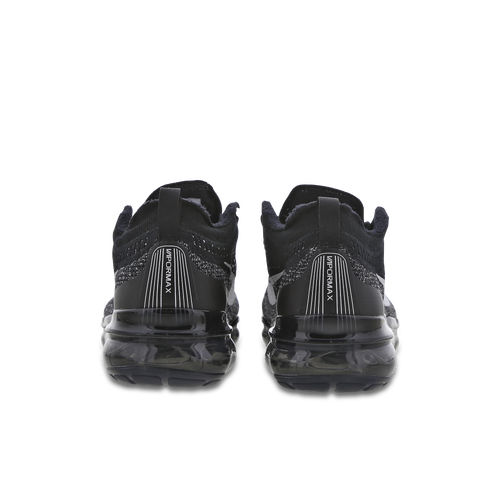 Air vapormax plus triple black footlocker online