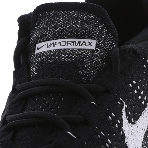 Black vapormax foot locker online