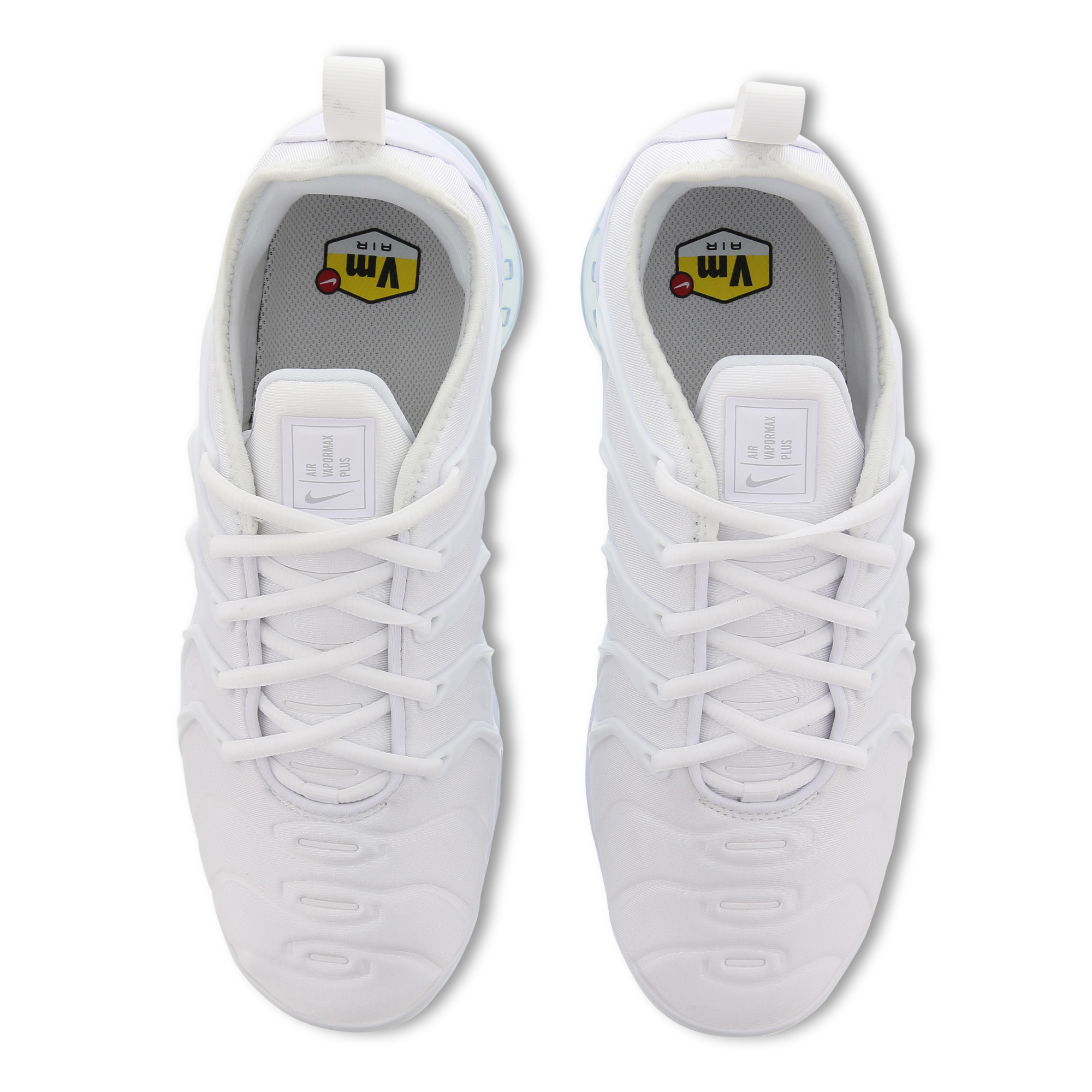 white vapormax plus men