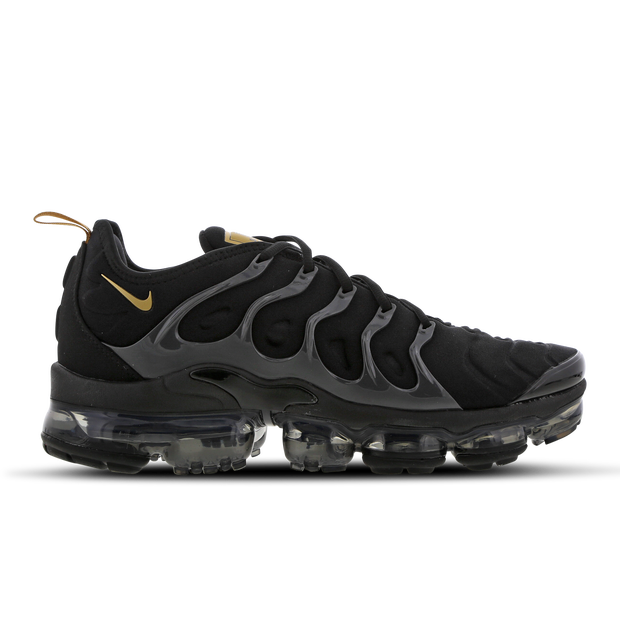 nike vapormax plus foot locker