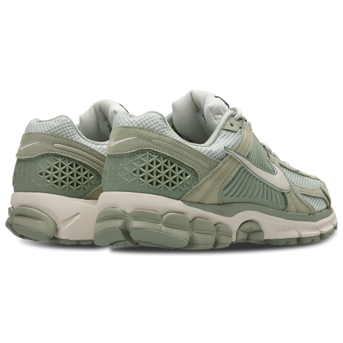 Nike Zoom Vomero 5 Image 3 of 7. Tap to open photo gallery.