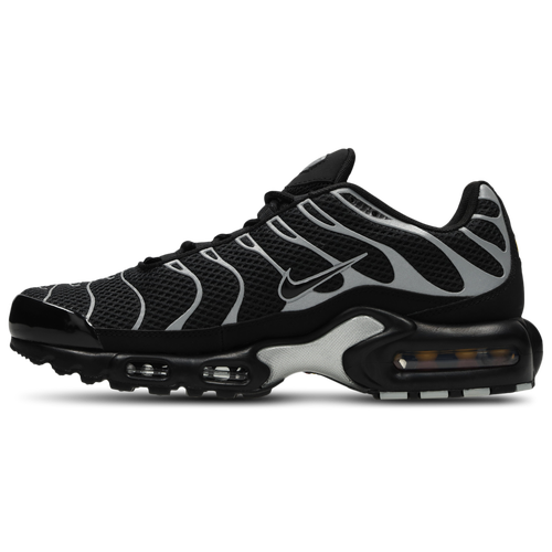 Nike Tuned 1 Premium Image 4 of 8. Tap to open photo gallery.