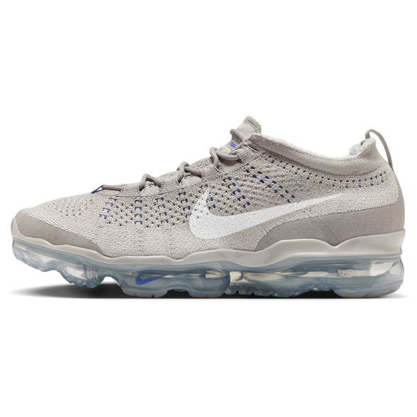 Nike Air VaporMax 2023 Flyknit Image 3 of 6. Tap to open photo gallery.