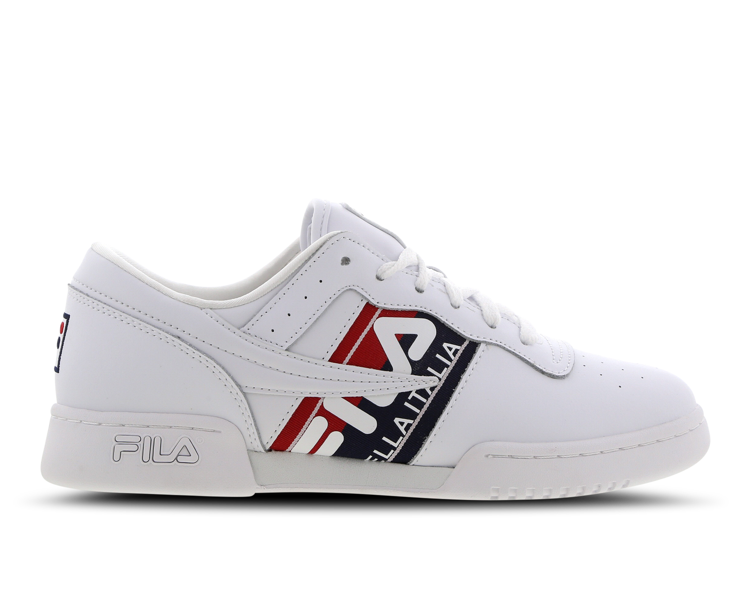 fila white shoes womens outfit