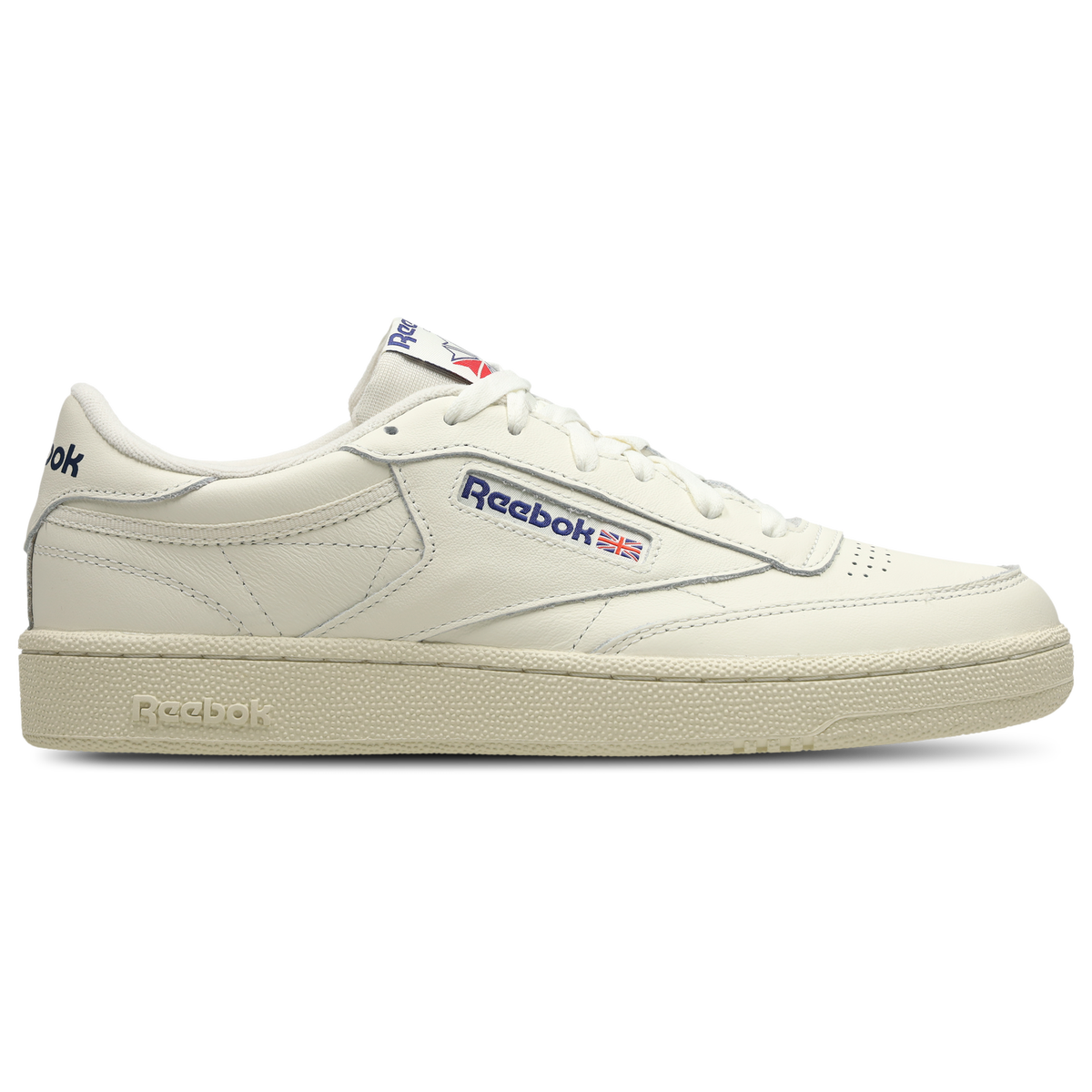 Baskets Reebok Club C blanches, vue de profil