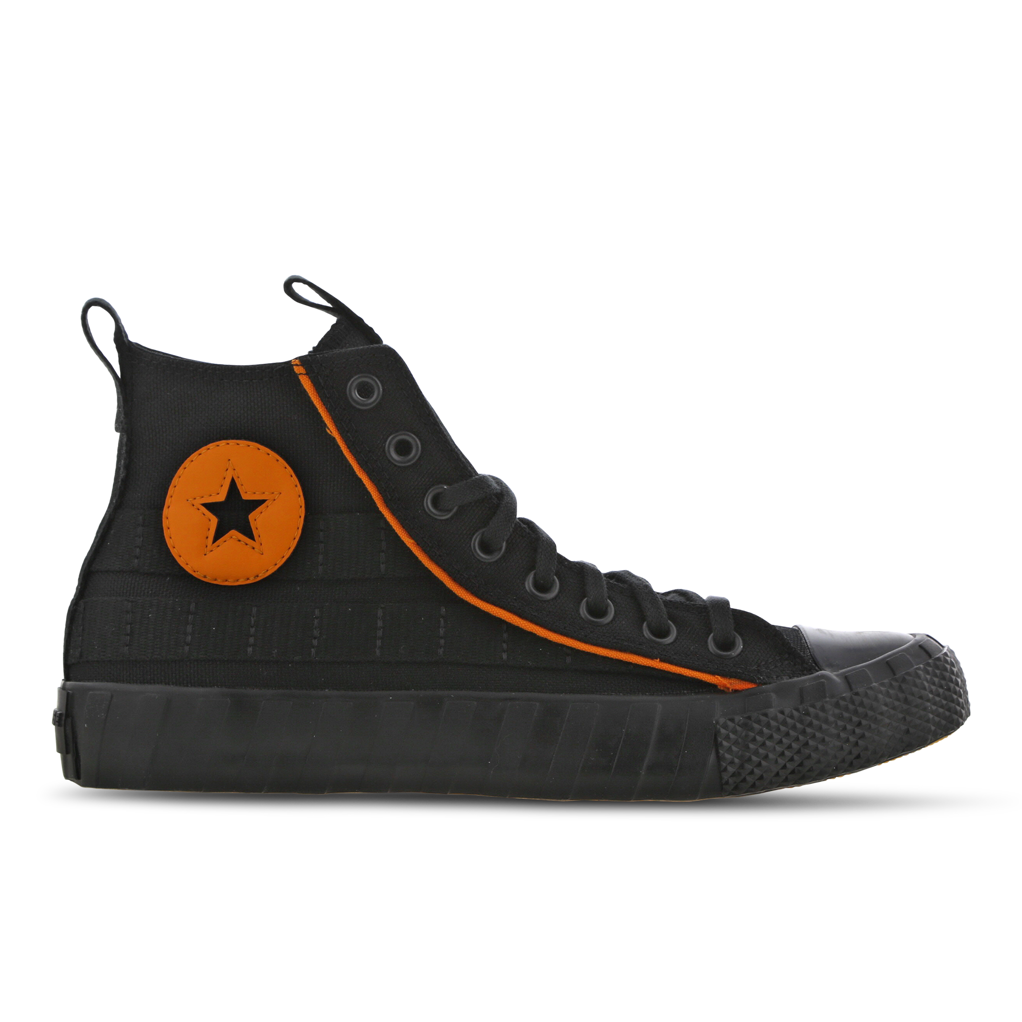 Converse UNT1TL3D @ Footlocker