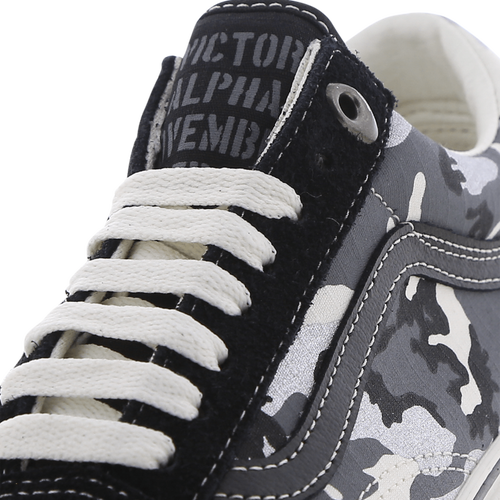 Camo vans footlocker sales