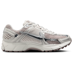 Women Shoes - Nike Zoom Vomero 5 - Vast Grey-Mtlc Silver