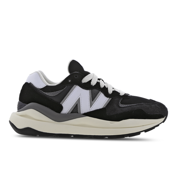 New Balance Femme 57/40 en Noir/Blanc, Suede/Mesh - W5740SLB