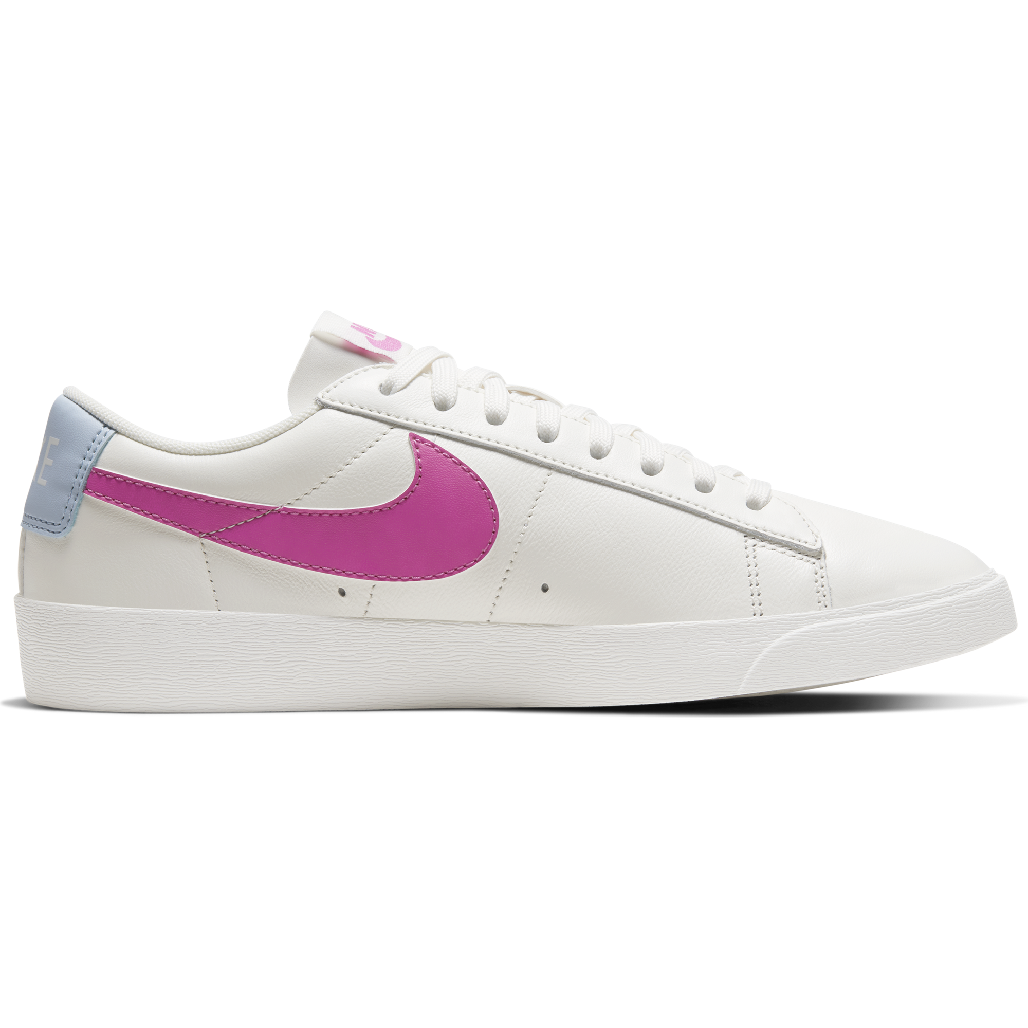 women's shoe nike blazer low le