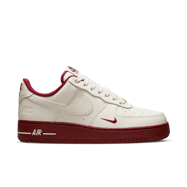Nike Air Force 1 '07 SE Women's Shoes - White - DQ7582-100