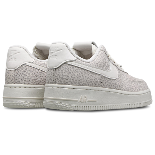 Nike air force 1 flyknit low foot locker best sale