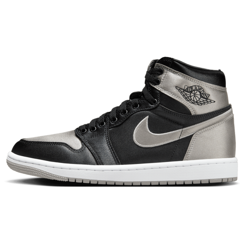 Jordan 1 Retro High OG - Image 3 of 6 Enlarged Image