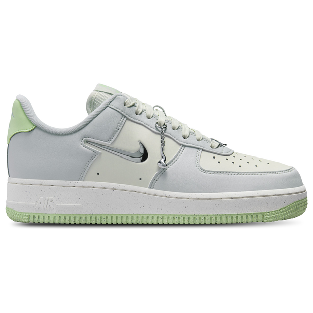 Chaussures Nike Air Force 1 '07 Next Nature SE pour femme - Vert - FN8540-001