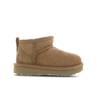 Boy uggs hot sale foot locker