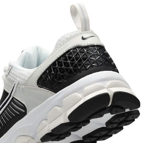 Nike zoom grade school discount