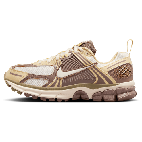 Nike Vomero 5 - Image 3 of 6 Enlarged Image