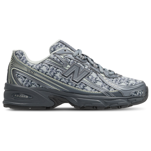 New Balance 740