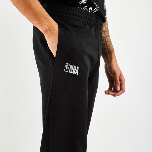 New Era NBA Foil Logo Jogger Cuffed für nur 35,99€ inkl. Versand statt 64,99€