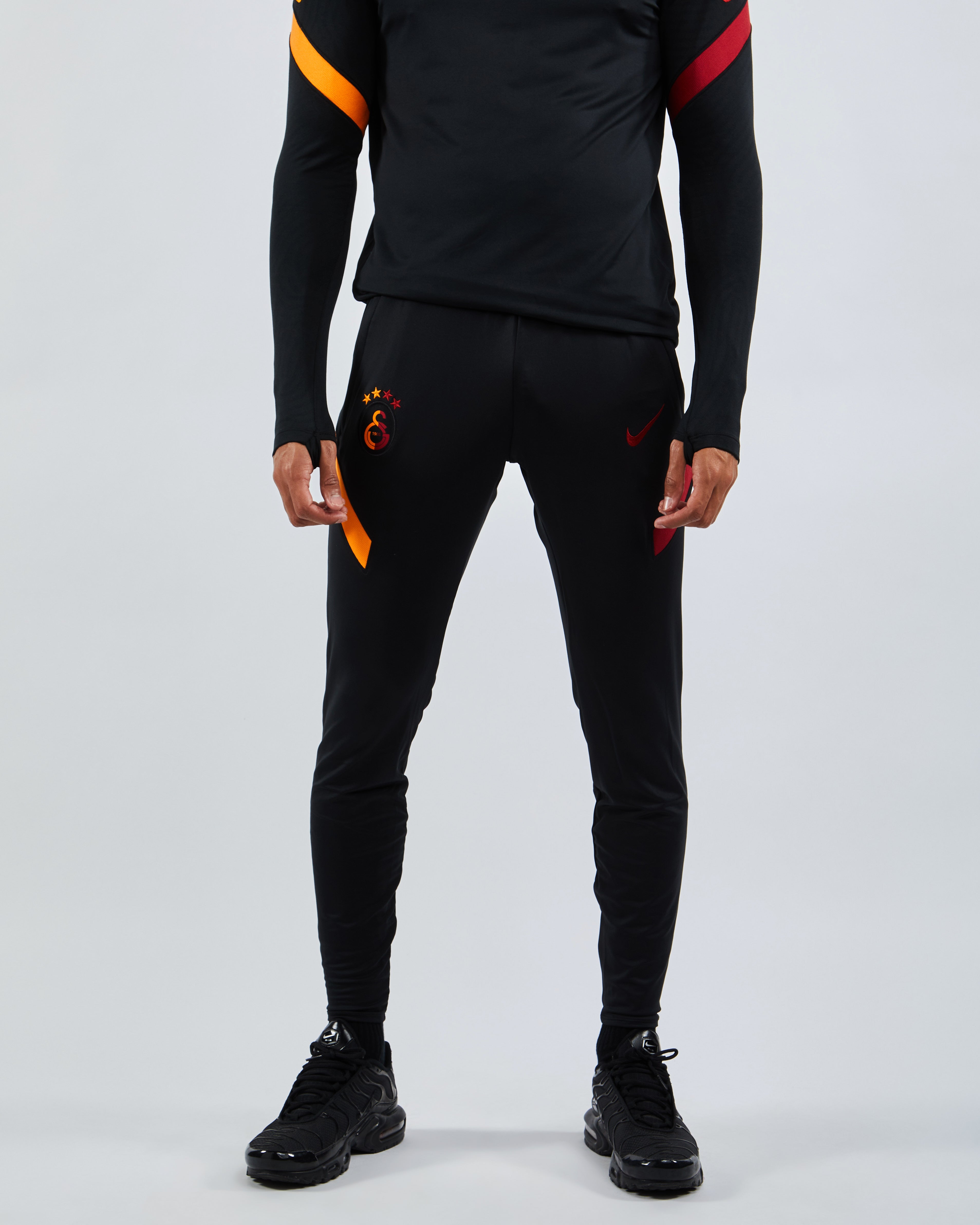 nike tech fleece galatasaray