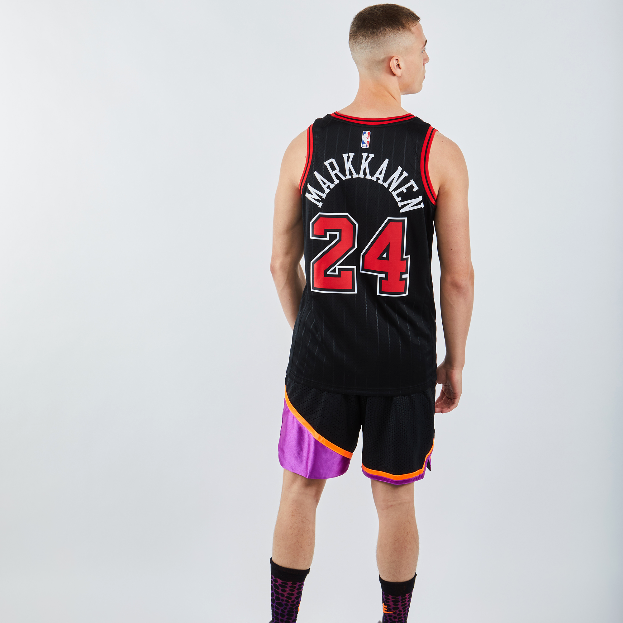chicago bulls shorts foot locker