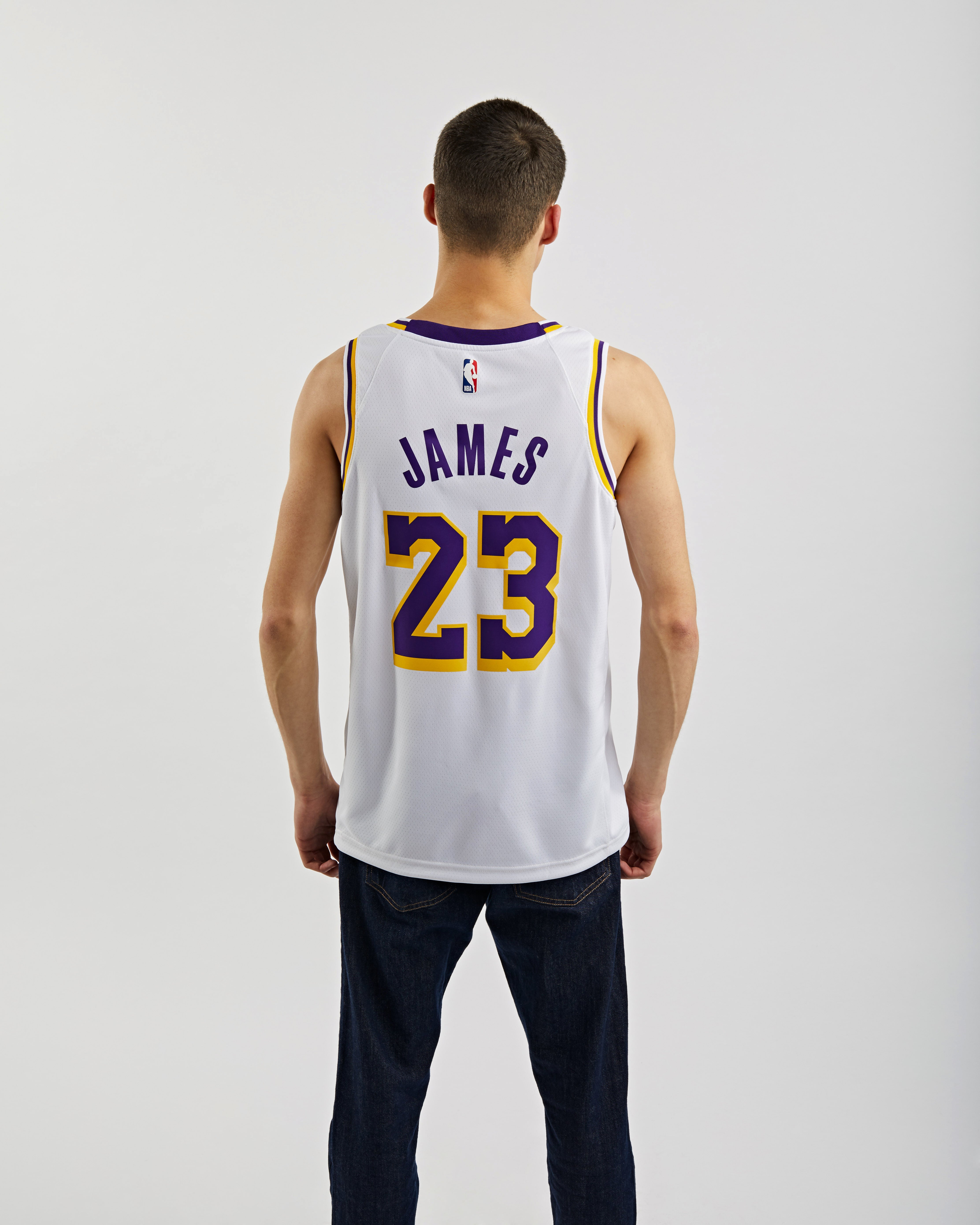 lebron james jersey foot locker